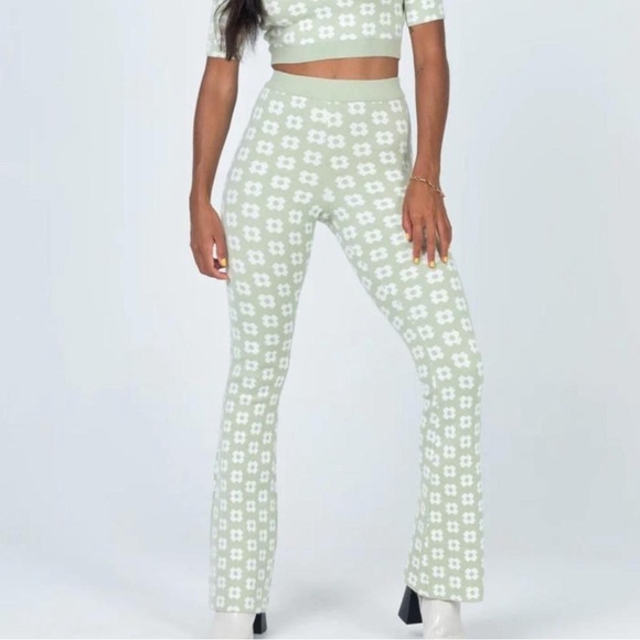 PRINCESS POLLY XS/S ADORE Floral Green SWEATER FLATTERING Women's Pants EXC $88 - Picture 1 of 4
